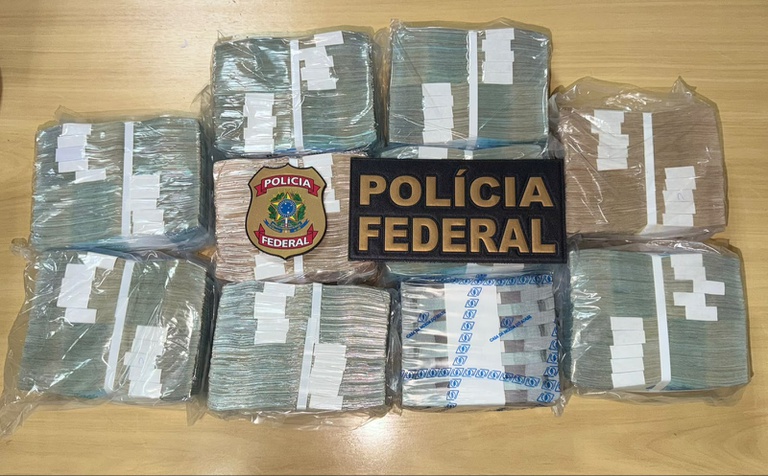 PF apreende cerca de R$ 1 milhão em dinheiro durante investigação de crimes eleitorais em Manaus